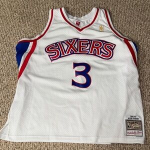 Mitchell & Ness Sixers Allen Iverson Jersey